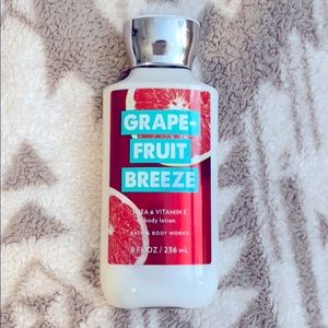 Bath & Body Works Grapefruit Breeze Lotion